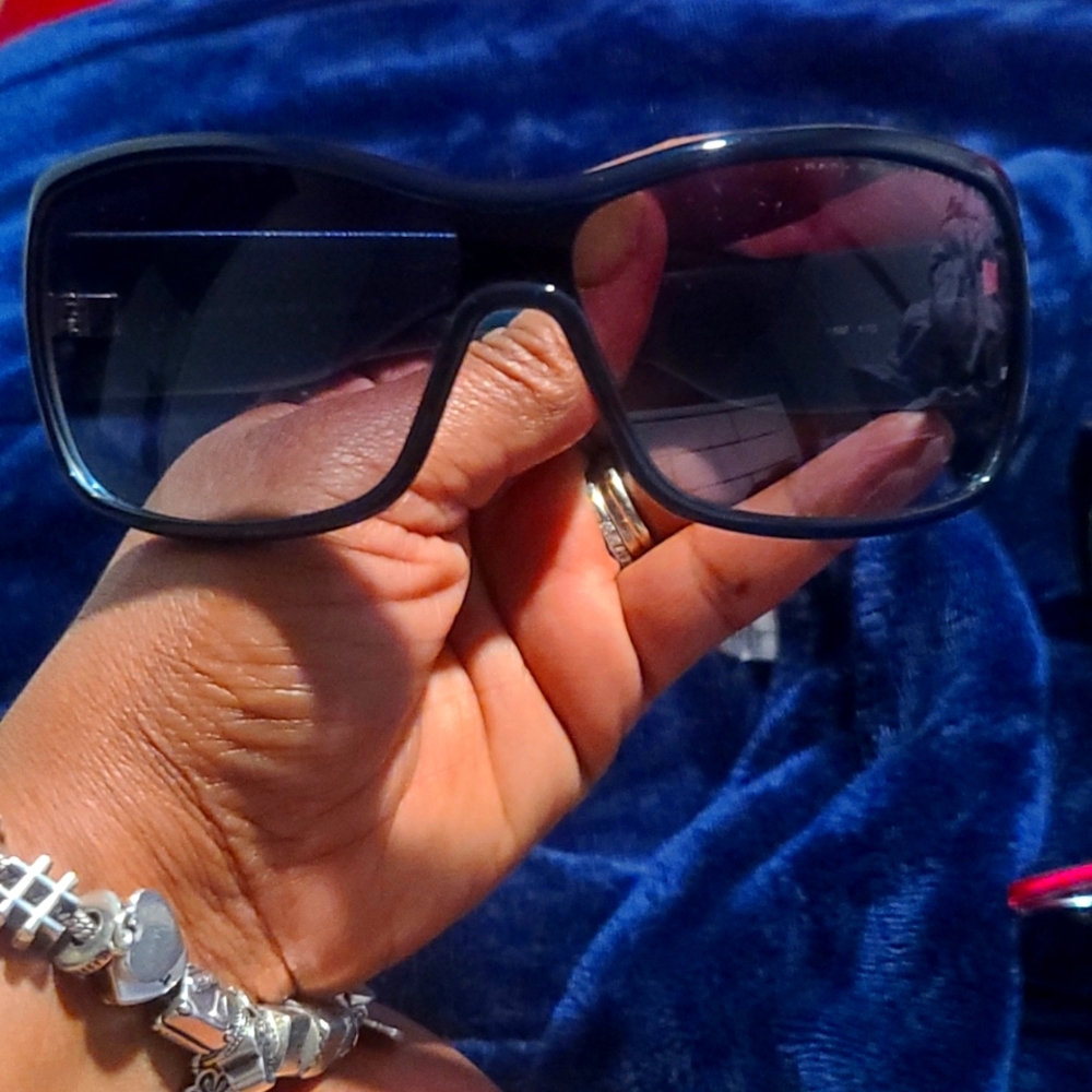 SUNGLASSES!